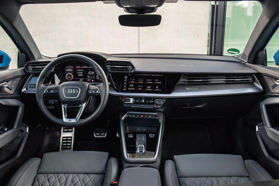 Торпедо Audi A3 Sedan 35 TDI S-Line 2020 года  (WW) (фото 7 из 42)